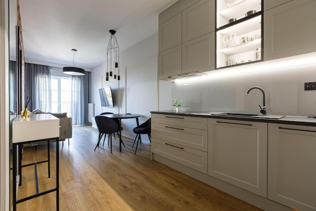 Golden Apartments Wroclaw - Great Location - Cozy And Bright&Janapawla19 Zewnętrze zdjęcie